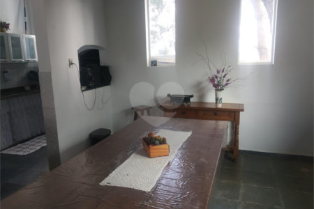 Chácara à venda com 3 quartos em Chácara Alvorada, Indaiatuba, SP