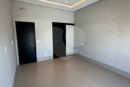 Casa à venda com 4 suítes no condomínio Florais do Parque, Cuiabá - MT