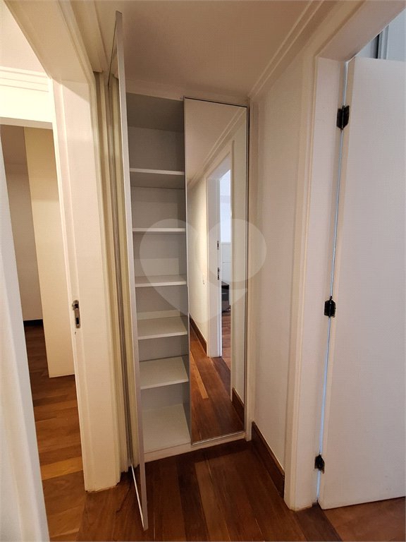 Apartamento à venda com 4 quartos, sendo 3 suítes,  em Vila Gertrudes, São Paulo, SP