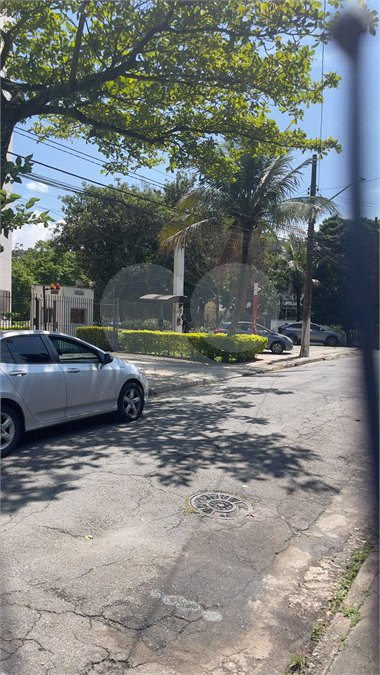 Terreno à venda com 3 quartos em Jardim Rizzo, São Paulo, SP