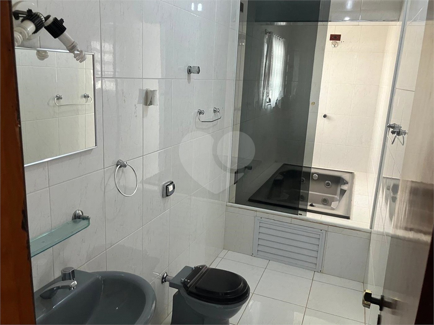 Sobrado à venda com 3 quartos, sendo 1 suíte, em Vila Mazzei, São Paulo, SP