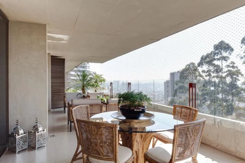 Apartamento à venda com 4 suítes em Vila Suzana, São Paulo, SP