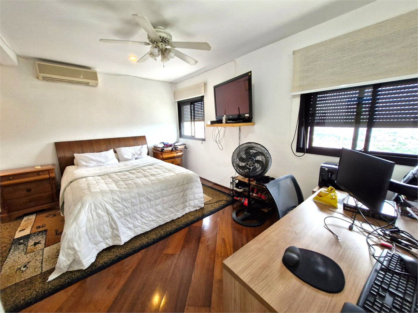 Cobertura à venda ou para alugar com 5 quartos, sendo 4 suítes,  em Jardim Marajoara, São Paulo, SP
