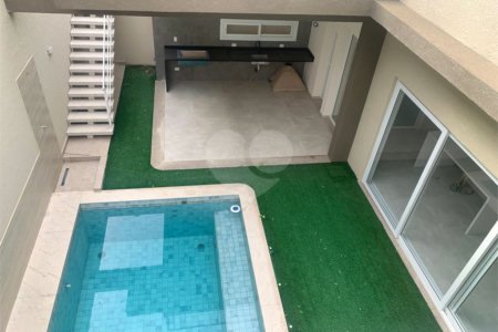 Casa à venda com 3 suítes no condomínio Quadra Real, Atibaia - SP