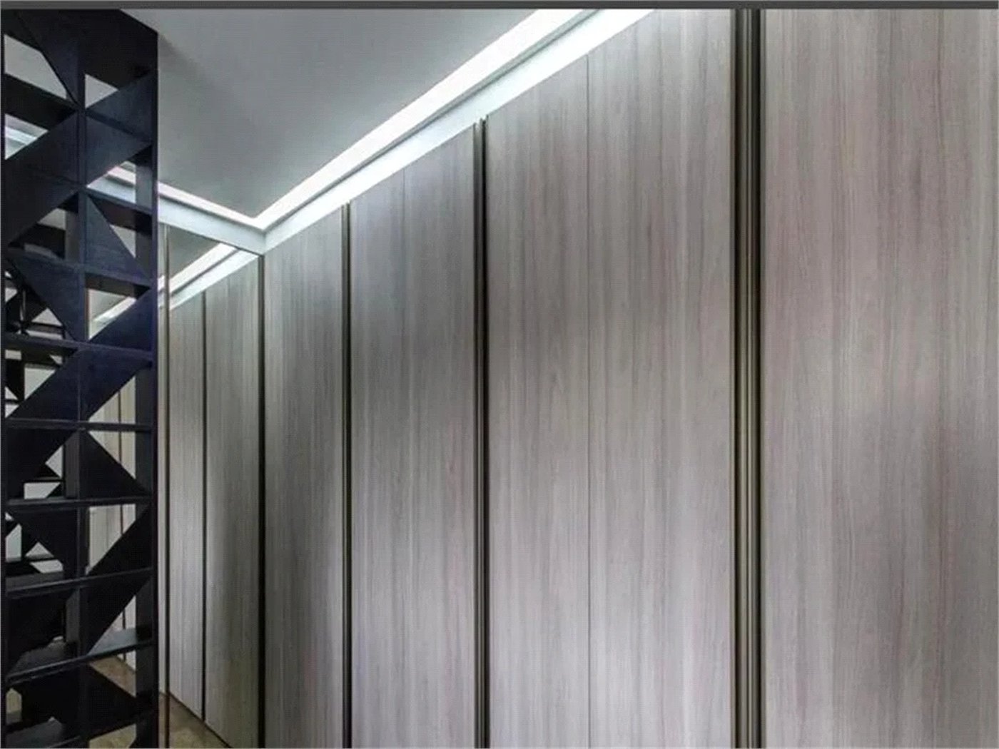 Apartamento à venda com 3 quartos, sendo 1 suíte,  em Jardim Vazani, São Paulo, SP