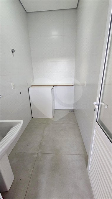 Casa para alugar com 3 suítes no condomínio Dona Lucila, Indaiatuba - SP