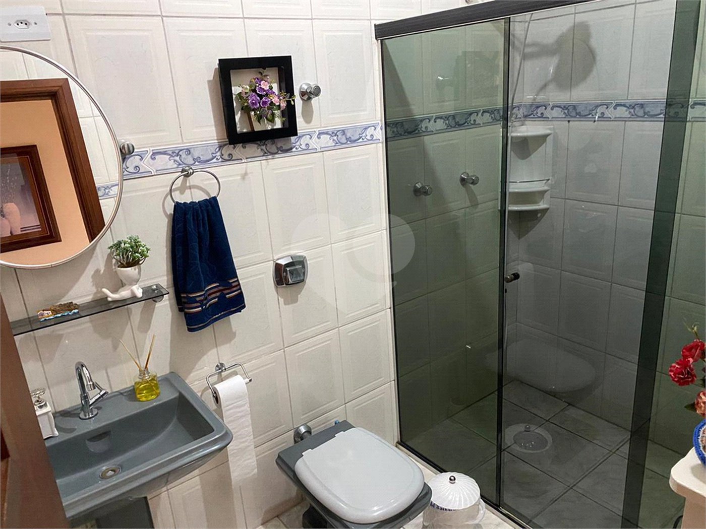Casa à venda com 3 quartos, sendo 1 suíte, no Centro, Bom Jesus dos Perdões, SP
