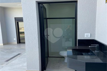 Casa à venda com 3 suítes no condomínio Residencial Maria Dulce, Indaiatuba - SP