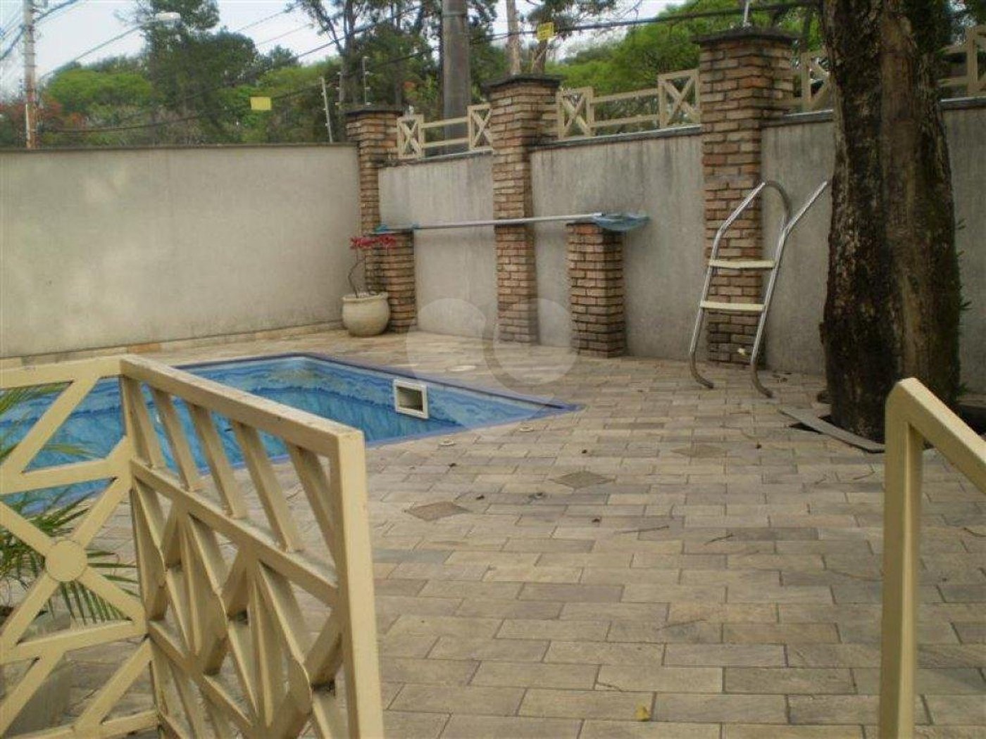 Casa à venda com 3 quartos, sendo 1 suíte, no condomínio Barbará II, São Paulo - SP