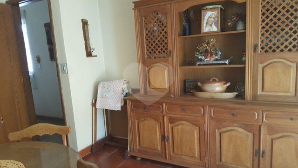 Sobrado à venda com 4 quartos, sendo 1 suíte, em Tremembé, São Paulo, SP