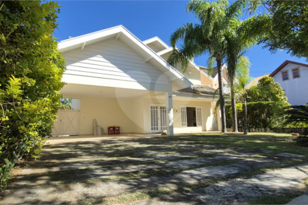 Casa à venda ou para alugar com 3 suítes no condomínio Jardim Theodora, Itu - SP