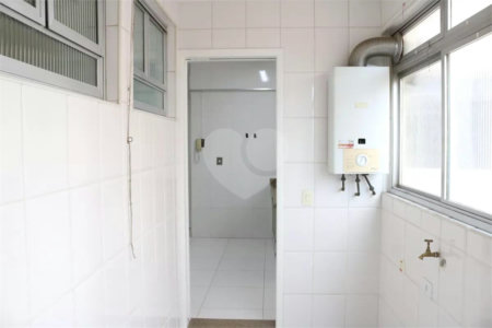 Apartamento à venda com 3 quartos, sendo 1 suíte, em Água Branca, São Paulo, SP