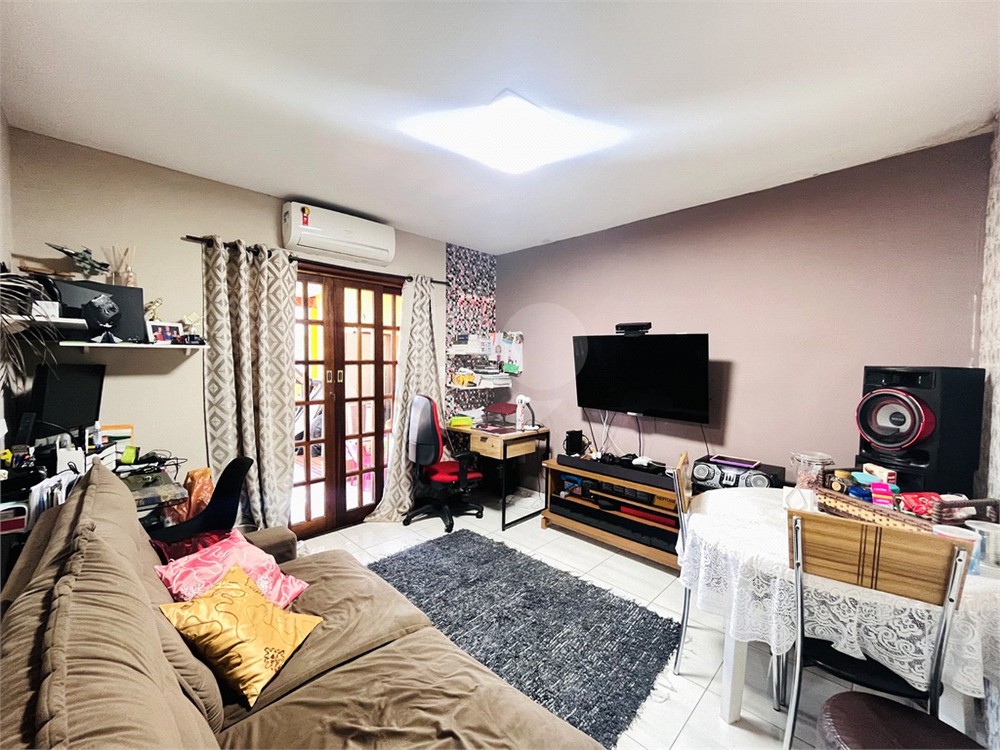Casa à venda com 4 quartos, sendo 1 suíte, em Campo Grande, Rio de Janeiro, RJ