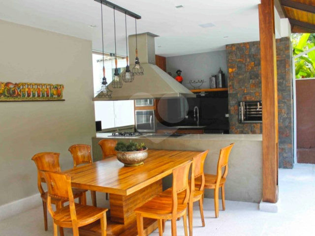 Casa à venda com 3 suítes no condomínio Villa Di San Marino, São Paulo - SP