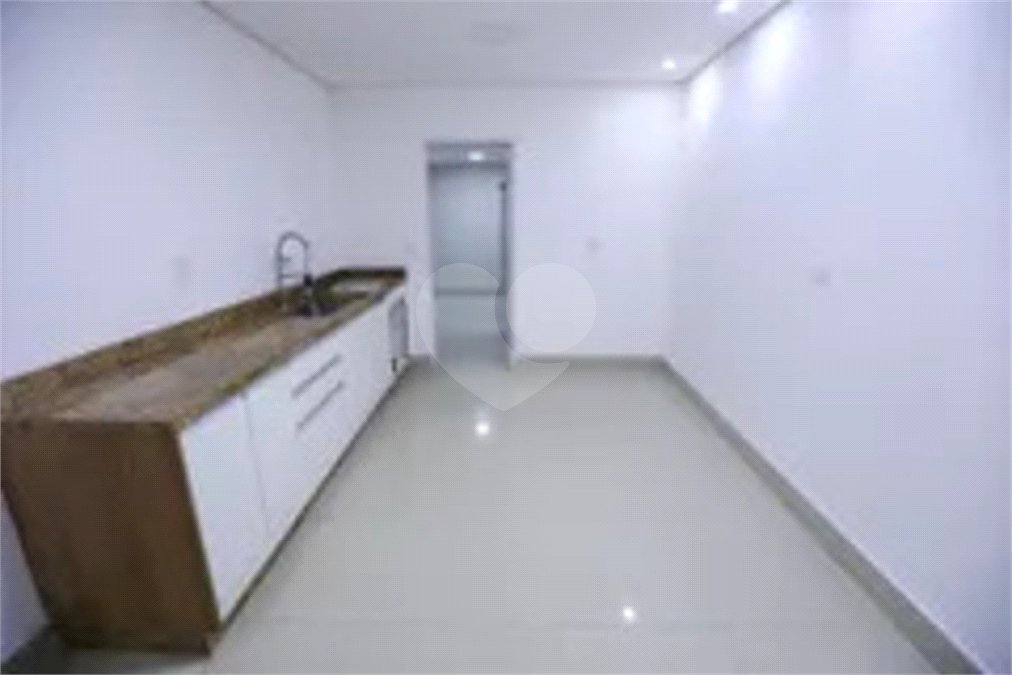 Casa à venda com 3 suítes em Jardim Santo Elias, São Paulo, SP