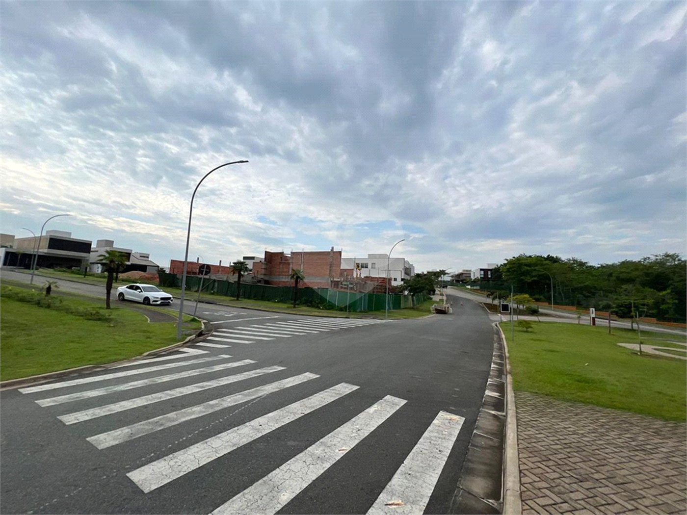 Terreno à venda no condomínio Alphaville Iii, Votorantim - SP