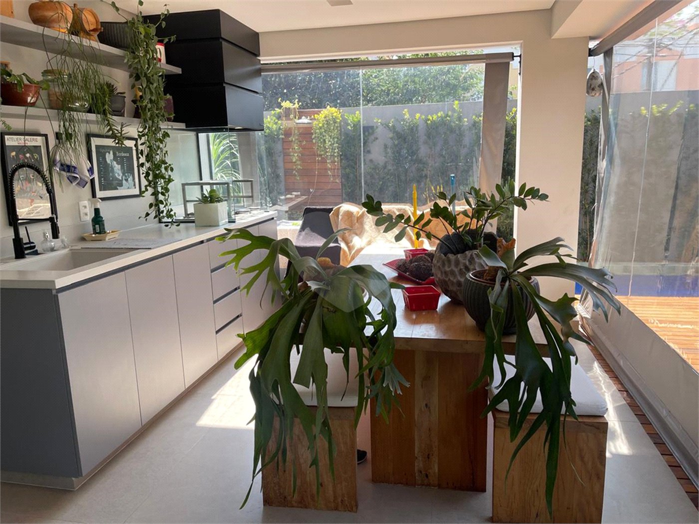 Casa à venda com 3 suítes no condomínio Reserva 8, São Paulo - SP