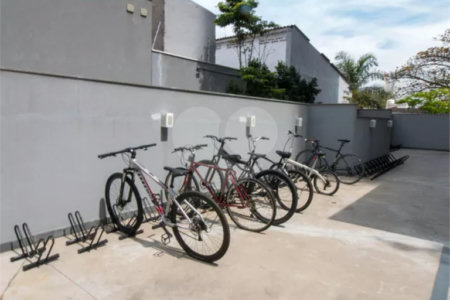 Apartamento à venda com 2 quartos em Vila Cordeiro, São Paulo, SP