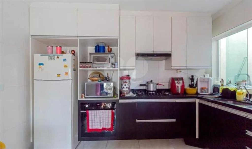 Casa à venda com 2 suítes no condomínio Residencial Flor de Lis, São Paulo - SP
