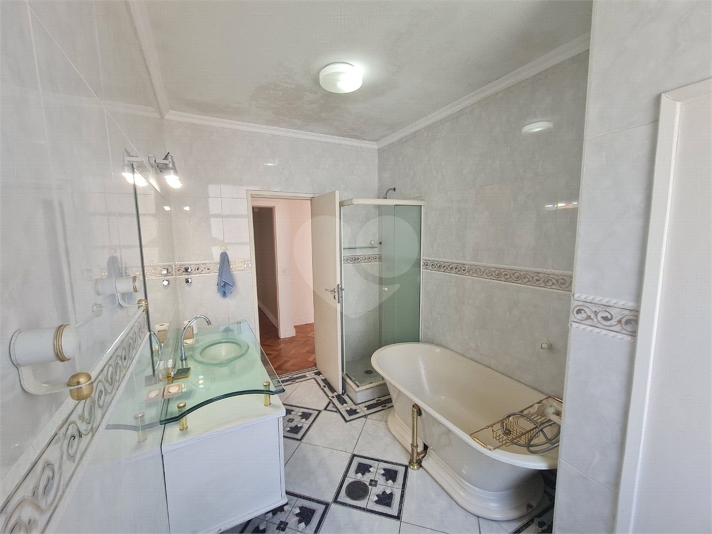 Apartamento à venda com 4 quartos, sendo 2 suítes, em Vila Buarque, São Paulo, SP