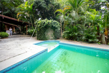 Chácara à venda com 4 quartos, sendo 2 suítes, em Vila Santa Rita, São Roque, SP