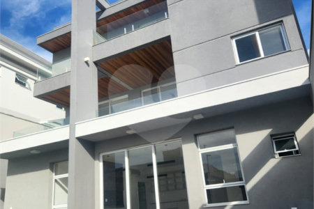 Casa à venda ou para alugar com 4 suítes no condomínio Residencial Jaguary, São José dos Campos - SP