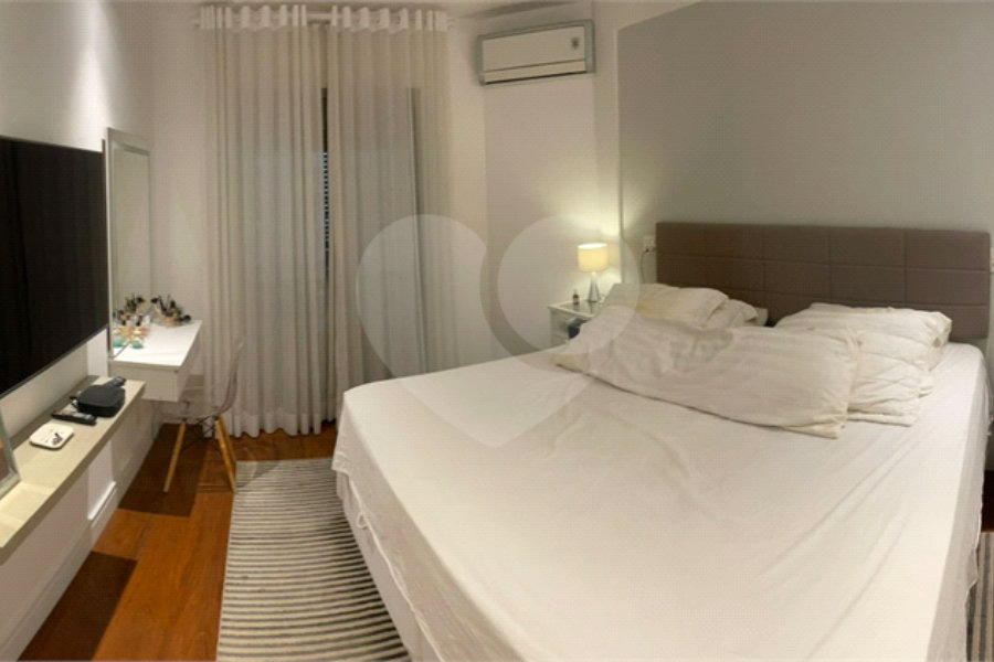 Apartamento à venda com 4 quartos, sendo 2 suítes, em Santana, São Paulo, SP