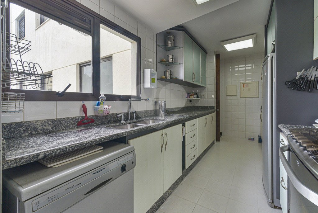 Duplex à venda com 4 quartos, sendo 2 suítes, em Vila Suzana, São Paulo, SP
