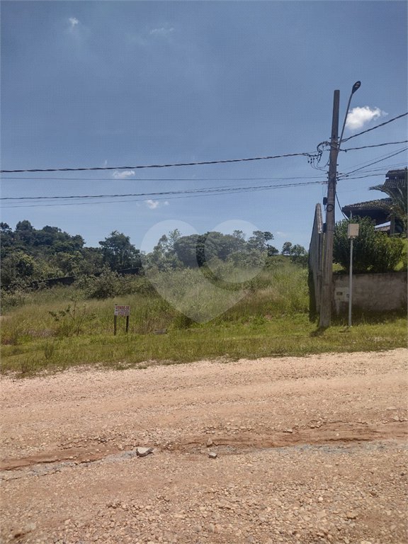 Terreno à venda no condomínio Lago Dourado, Jacareí - SP
