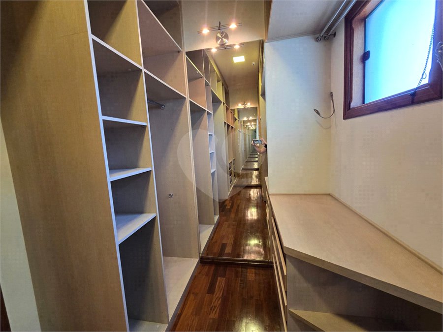 Casa para alugar com 4 quartos, sendo 3 suítes,  no condomínio Village Saint Claire, Sorocaba - SP