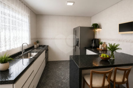 Casa à venda com 3 quartos, sendo 1 suíte, em Guarapiranga, São Paulo, SP