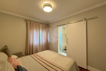 Apartamento à venda com 3 suítes em Campo Belo, São Paulo, SP