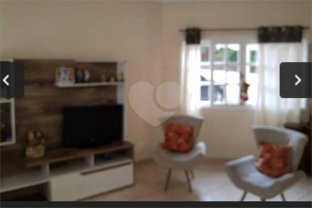 Chácara à venda ou para alugar com 4 quartos, sendo 1 suíte, em Vila Omízollo, Louveira, SP