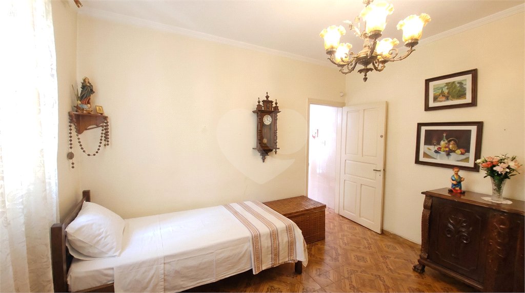 Sobrado à venda com 3 quartos em Moema, São Paulo, SP