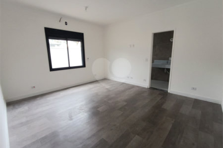 Casa à venda com 3 suítes no condomínio Altos de São Roque, São Roque - SP