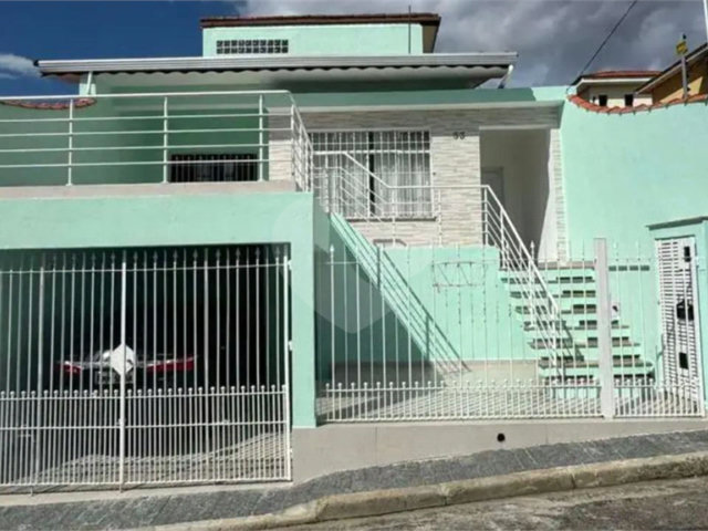Casa à venda com 3 quartos, sendo 1 suíte,  em Vila Rosalia, Guarulhos, SP