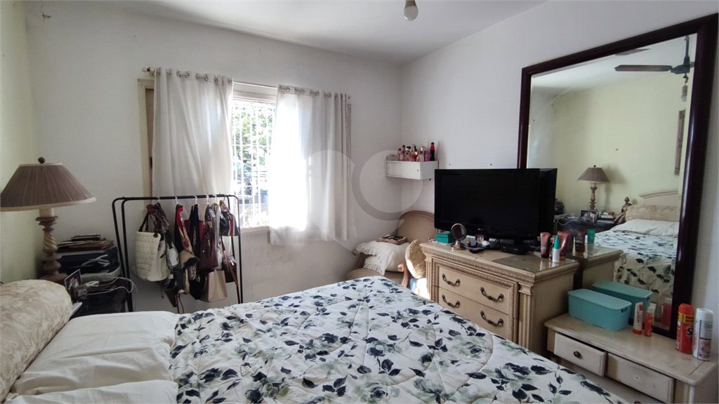 Casa à venda com 3 quartos, sendo 1 suíte, em Mirandópolis, São Paulo, SP