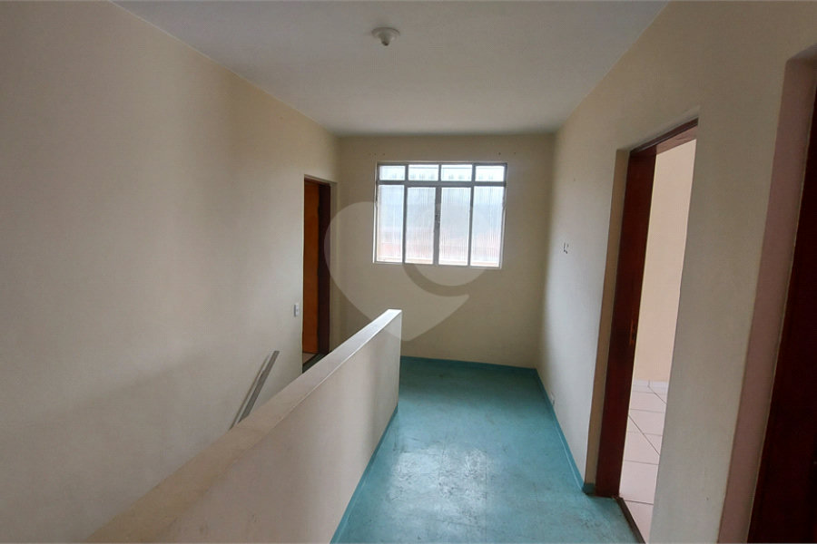 Sobrado à venda com 4 quartos, sendo 1 suíte, em Vila Guarani, São Paulo, SP