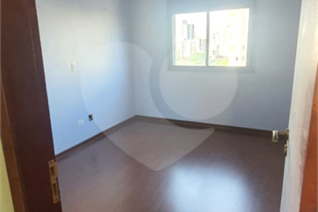 Apartamento à venda com 3 quartos, sendo 1 suíte, em Vila Paulicéia, São Paulo, SP