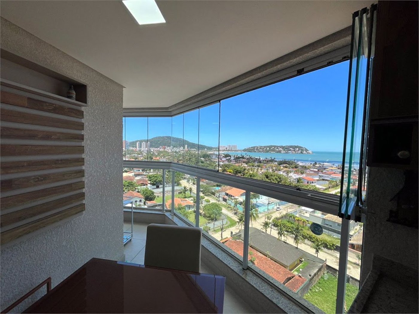 Apartamento Residencial à venda, Jardim Virginia, Guarujá - AP0995.