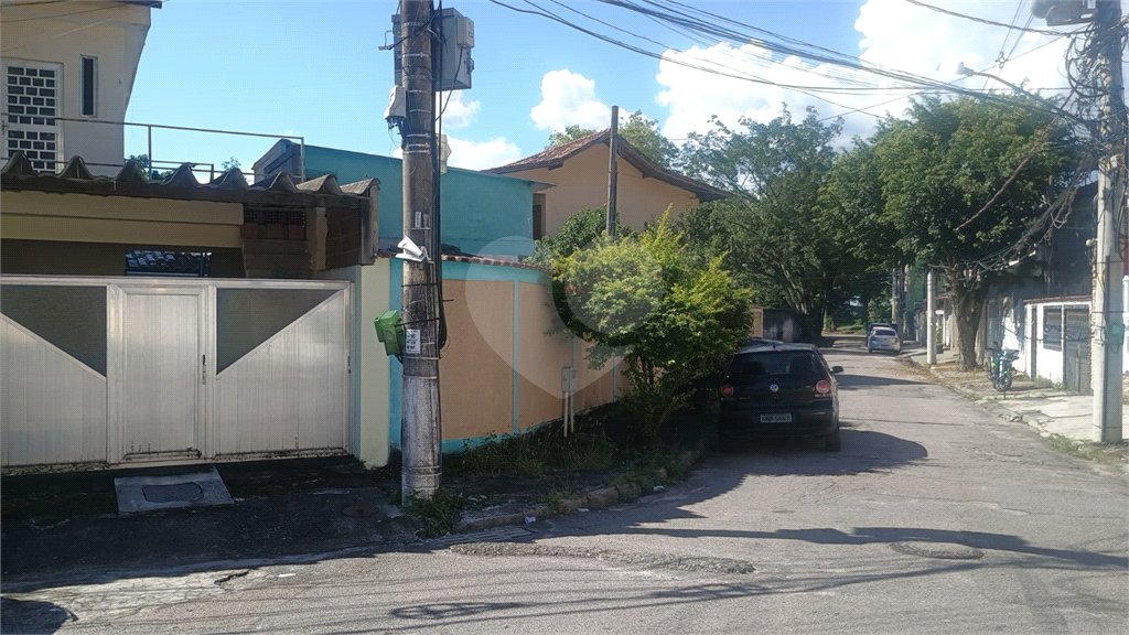 Casa à venda com 4 quartos em Campo Grande, Rio de Janeiro, RJ