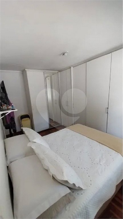 Sobrado à venda com 4 quartos, sendo 1 suíte, em Vila Prel, São Paulo, SP