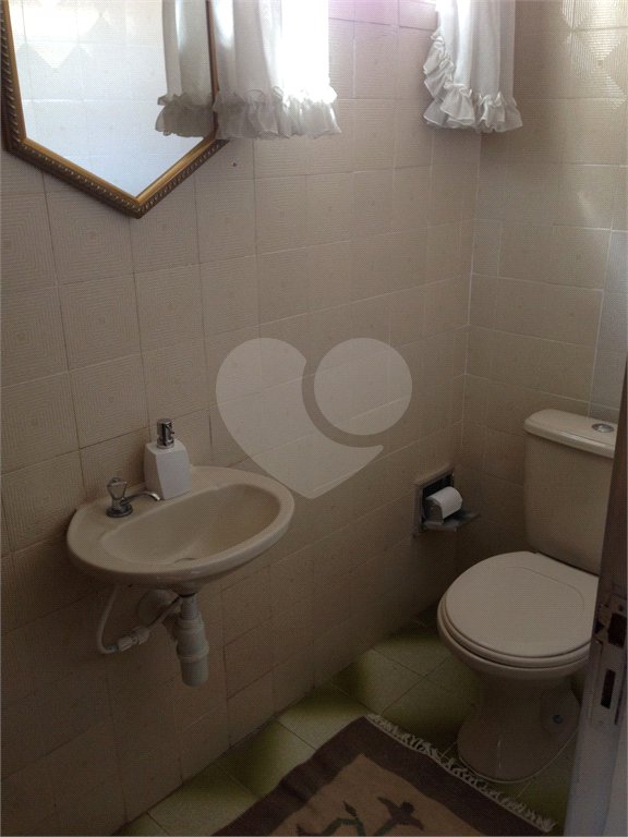 Sobrado à venda com 4 quartos, sendo 1 suíte, em Jardim Celeste, São Paulo, SP