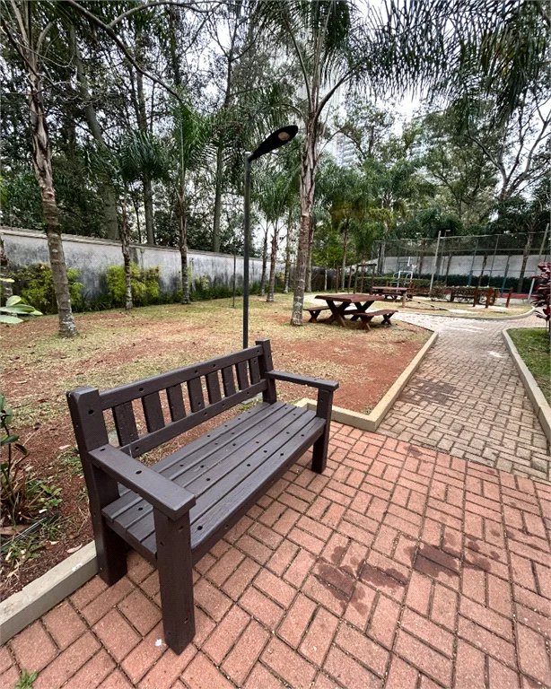 Apartamento à venda com 3 quartos, sendo 1 suíte,  em Vila Andrade, São Paulo, SP