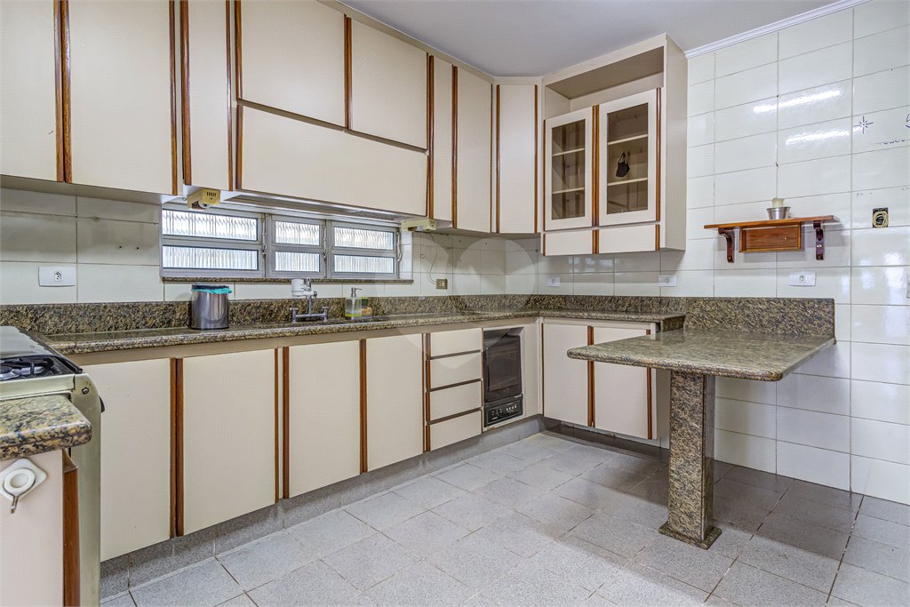 Casa à venda com 3 quartos, sendo 1 suíte, em Vila Clementino, São Paulo, SP