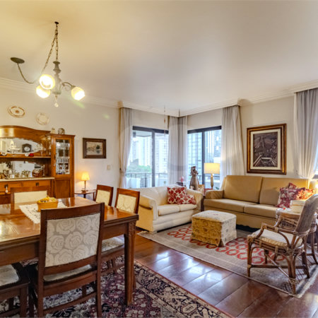 Apartamento à venda com 3 quartos, sendo 2 suítes, em Campo Belo, São Paulo, SP