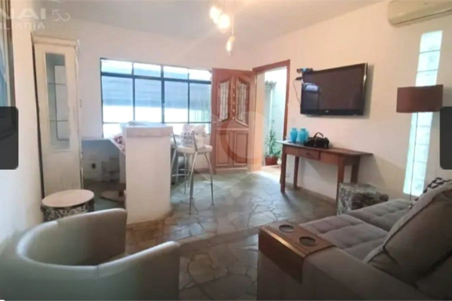Casa à venda com 2 quartos, sendo 1 suíte,  em Barra Funda, São Paulo, SP