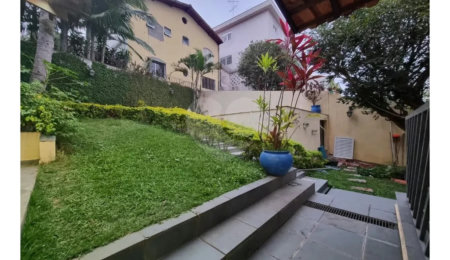 Casa Térrea à venda com 3 quartos, sendo 2 suítes,  em Horto Florestal, São Paulo, SP