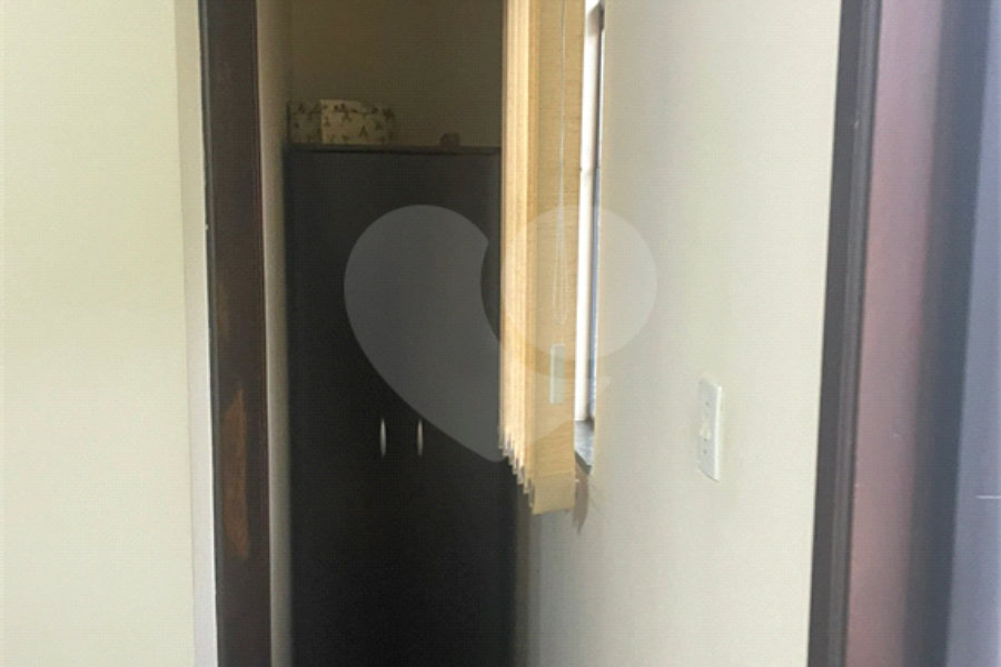 Sobrado à venda com 4 quartos, sendo 1 suíte, em Tremembé, São Paulo, SP