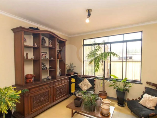 Sobrado à venda com 5 quartos, sendo 1 suíte,  em Tucuruvi, São Paulo, SP